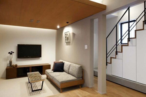 落ち着きのある温かいリビングにリフォーム